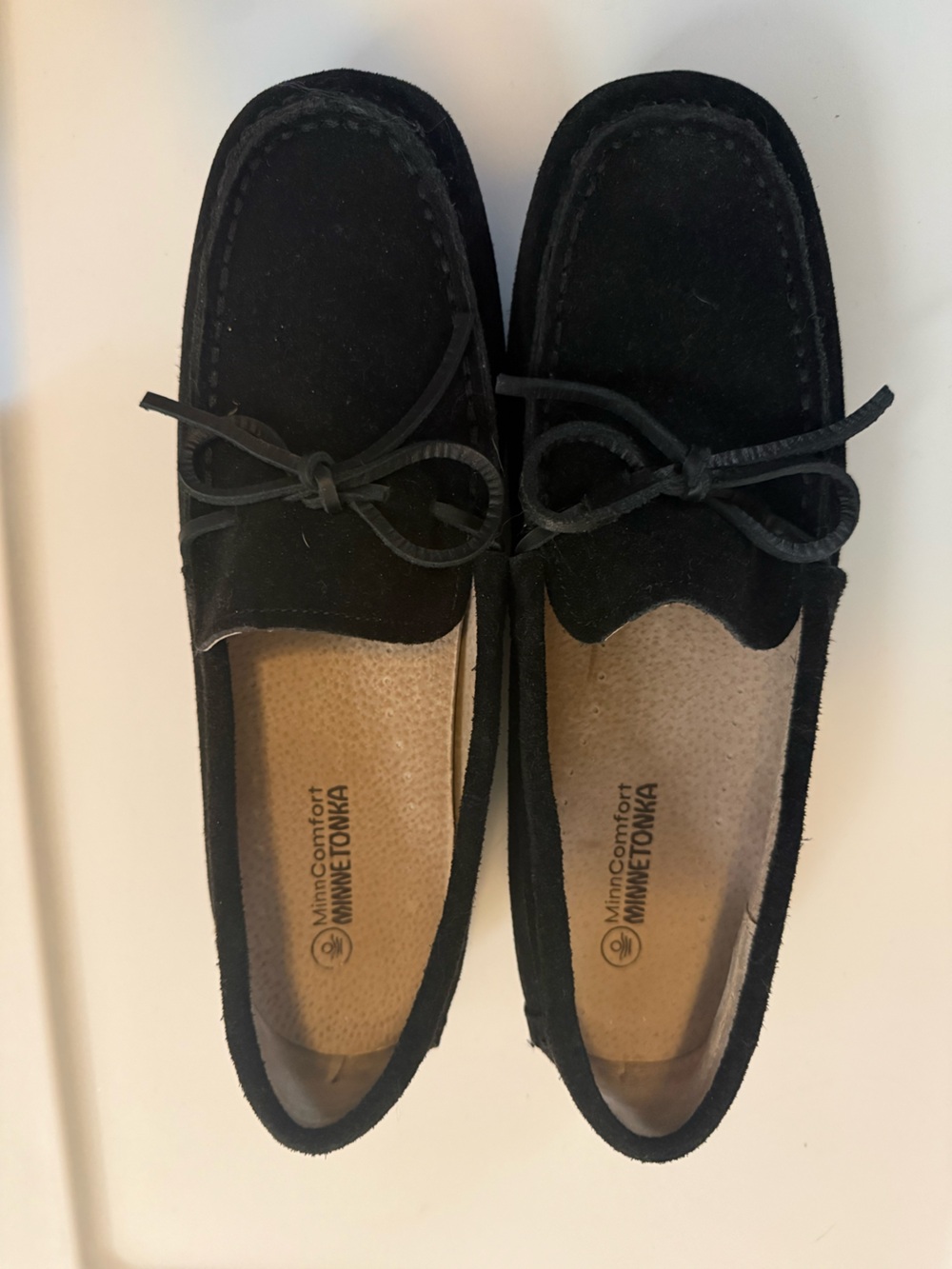 Minnetonka Black Suede Bow Moccasin Loafers